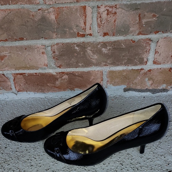 MICHAEL KORS Black Crinkle Patent Fulton . - Picture 5 of 5